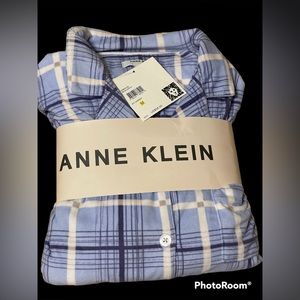 NWT Anne Klein Blue Plaid 2pc Pajama set. Size M.